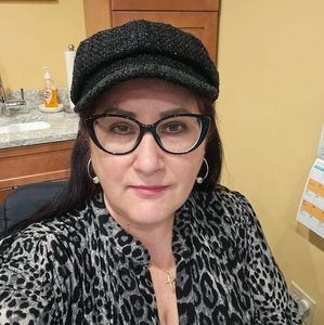 Meet your Posher, Isabel